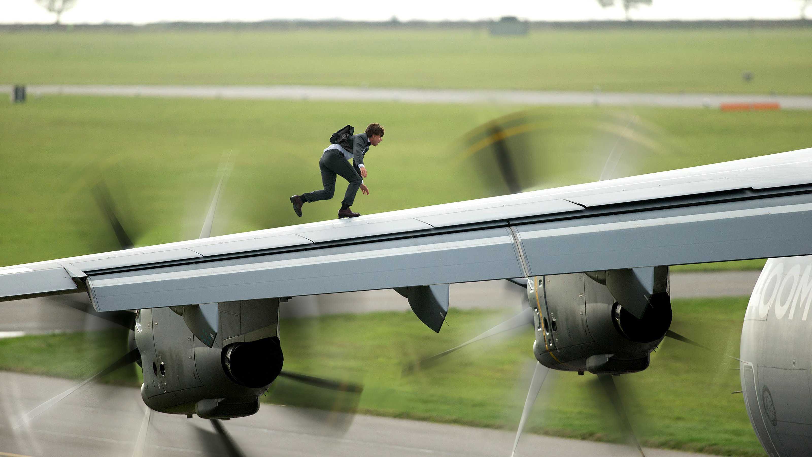 Tom Cruise in Mission: Impossible Rogue Nation